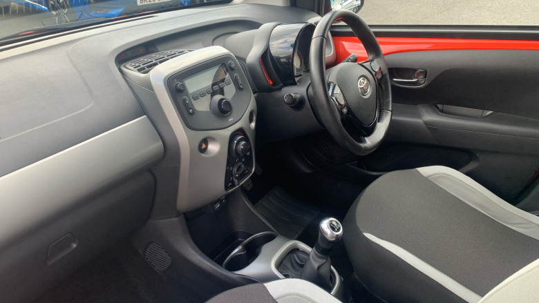 Toyota Aygo 1.0 VVT-i X-Play 5dr Petrol Hatchback